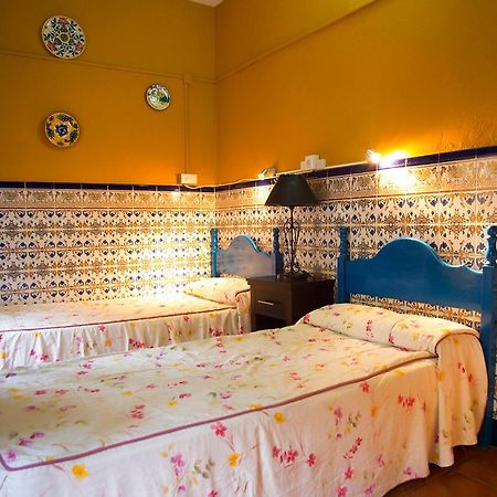 Pension Santa Maria La Blanca Sevilla Kültér fotó