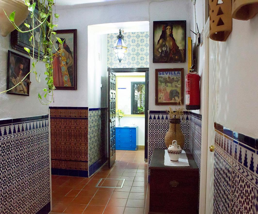 Pension Santa Maria La Blanca Sevilla Kültér fotó