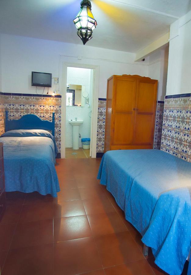 Pension Santa Maria La Blanca Sevilla Kültér fotó