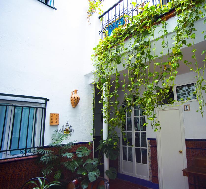 Pension Santa Maria La Blanca Sevilla Kültér fotó
