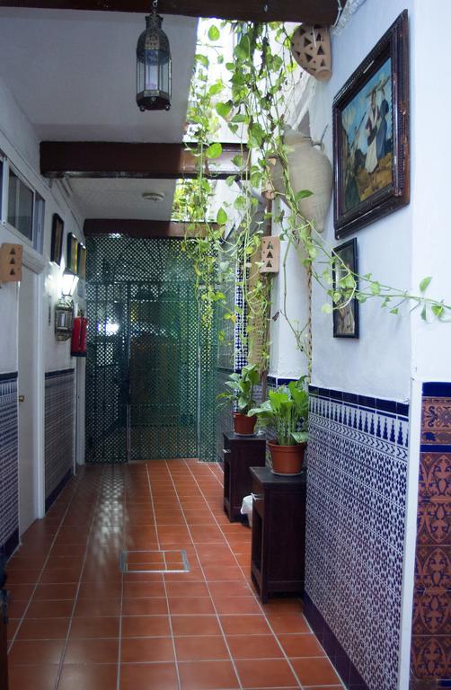 Pension Santa Maria La Blanca Sevilla Kültér fotó